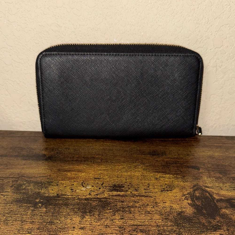 Kate Spade Black Zip-Around Wallet wristlet - Picture 5 of 6